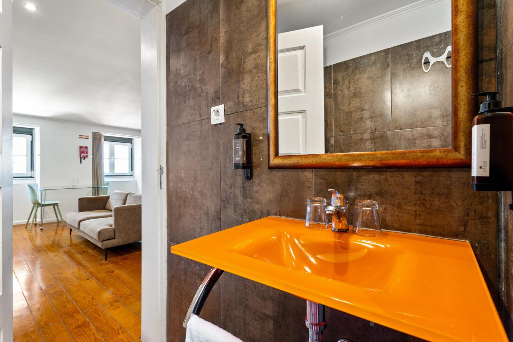 One-Bedroom Apartment,1698919964:JPEG